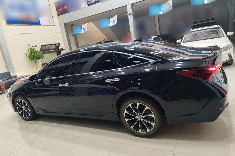 Used Toyota Avalon 2023 2.5L Luxury Edition