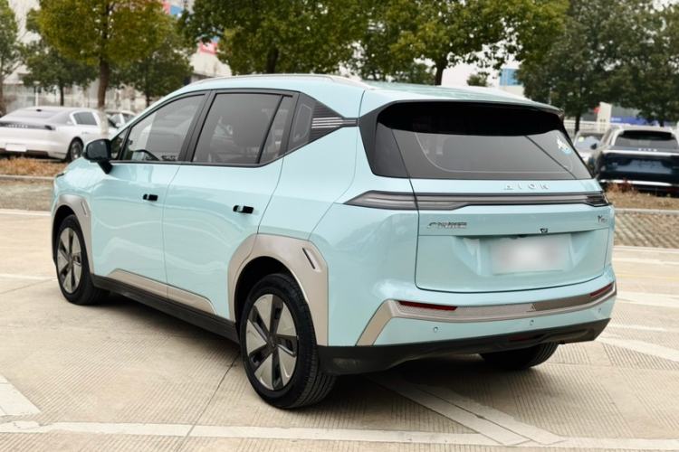 Used AION Y 2023 Younger