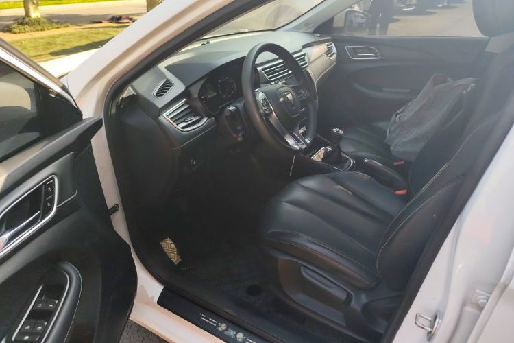 Used Roewe i5 2019 1.5L Manual 4G Connectable Langhao Edition
