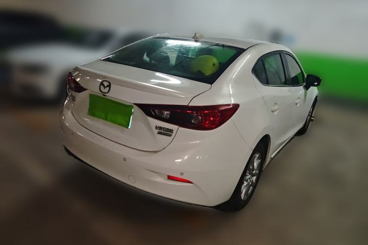 Used Mazda Mazda 3 Axela 2016 Sedan 1.5L Automatic Luxury Model