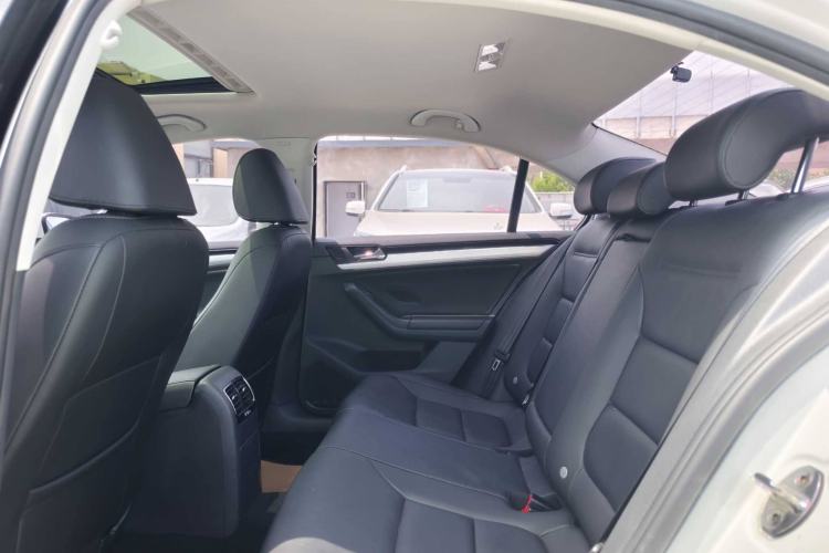 Used Volkswagen Sagitar 2018 180TSI DSG Prestige Edition
