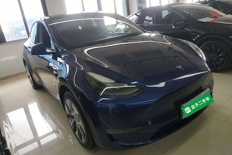 Used Tesla Model Y 2022 Long-Range All-Wheel-Drive Version
