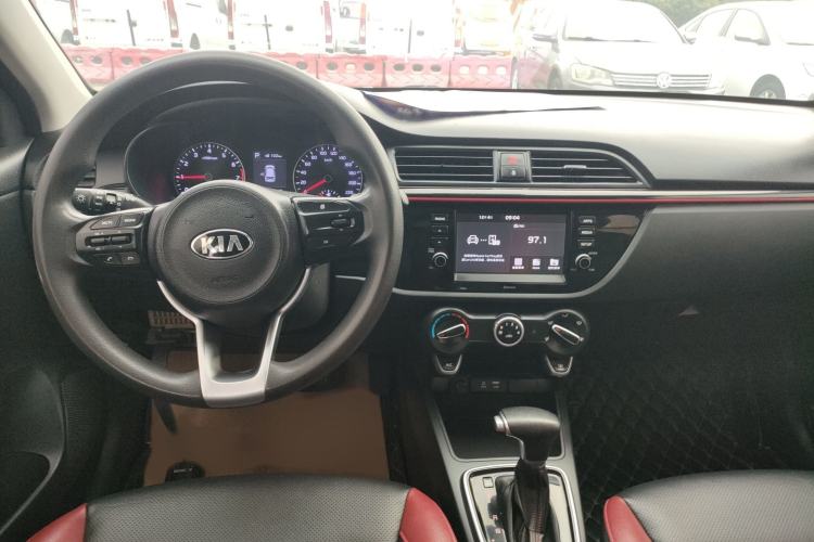 Used Kia KX Cross 2017 1.4L AT GLS
