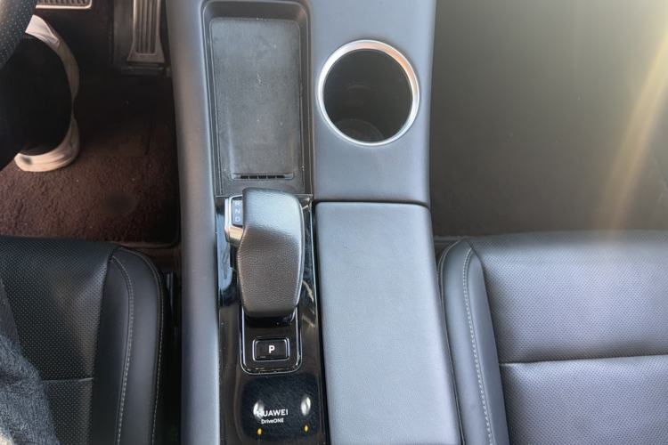 Used Hima AITO M5 2022 Extended-Range Four-Wheel Drive Performance Version
