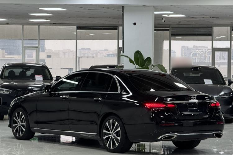 Used Mercedes-Benz E-Class New Energy 2022 Restyled E 350 e L Plug-in Hybrid Sedan
