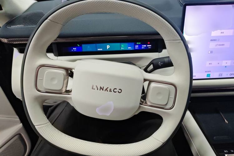 Used Lynk & Co 900 2025 1.5T Ultra
