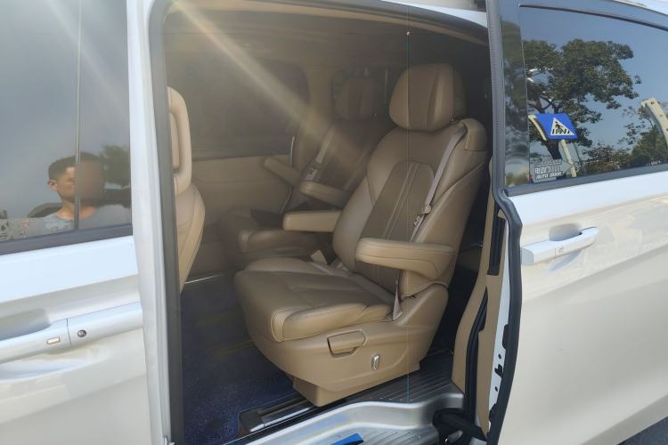 Used Buick GL8 2021 ES Land Cruiser 653T Luxury Edition