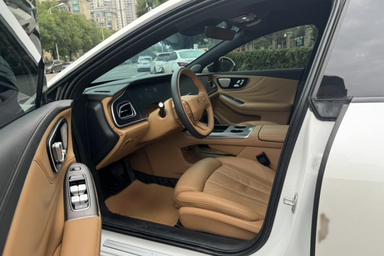 Used  F7 2023 Advanced Edition