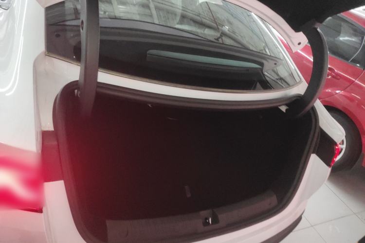 Used BYD Qin L 2025 DM-i Smart Drive 80KM Leading Model