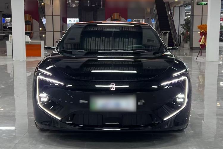 Used  12 2023 700 Three-Laser Rear-Wheel Drive Luxury Edition