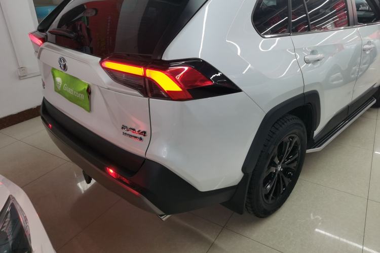 Used Toyota RAV4 2023 Dual-Engine 2.5L E-CVT Four-Wheel Drive Elite Plus Edition