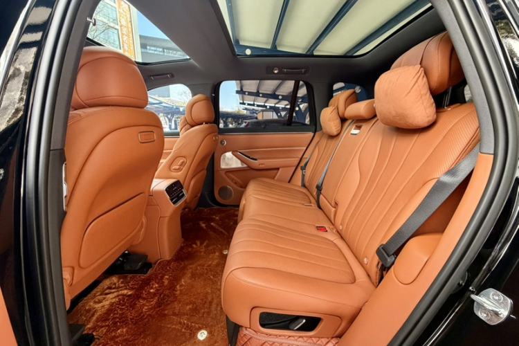 Used Hima AITO M8 2025 Extended-Range Max+ Version 53.4 kWh 5-Seater Edition