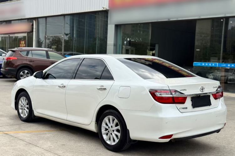 Used Toyota Camry 2016 2.0G 10th Anniversary Leading Edition

