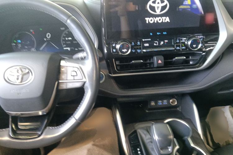 Used Toyota Highlander 2022 Dual-Engine 2.5L Four-Wheel Drive Supreme Edition 7-Seater
