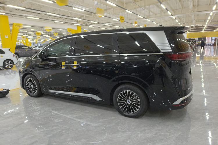 Used Denza D9 2022 DM-i 970 Four-Wheel Drive Flagship Model
