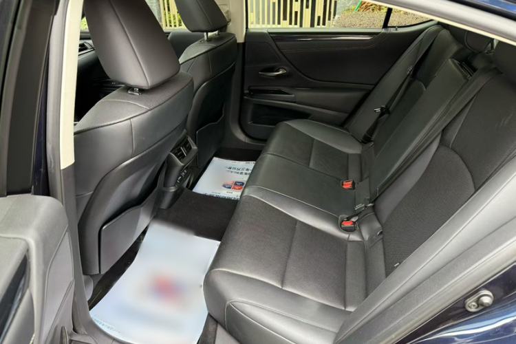 Used Lexus ES 2020 200 Excellence Edition
