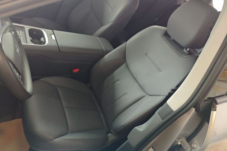 Used XPeng G6 2025 625 Long-Range Max Tech Edition
