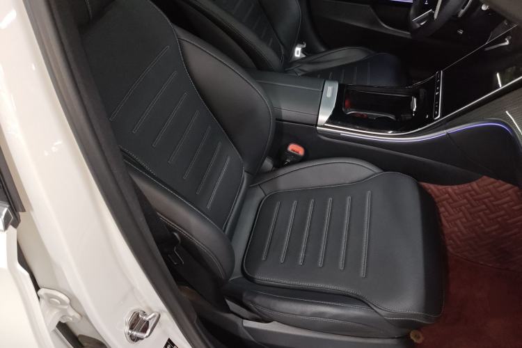 Used Mercedes-Benz C-Class 2023 Restyled C 260 L Sport Edition
