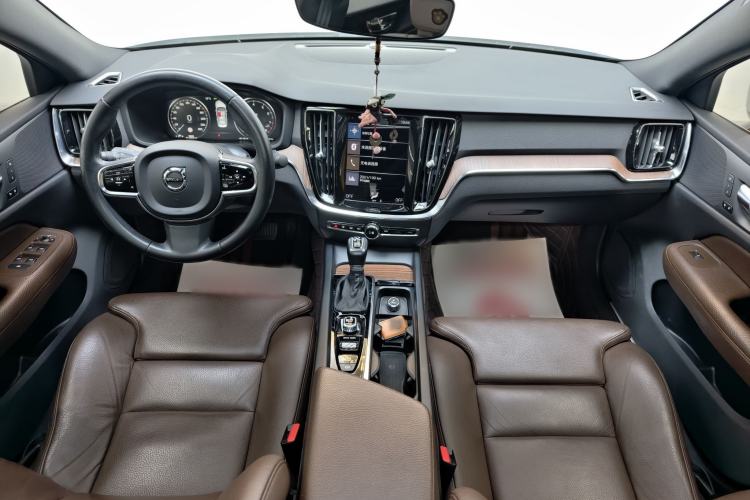 Used Volvo S60 2020 T4 Zhiyuan Luxury Edition
