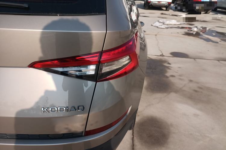 Used Skoda Kodiaq 2021 TSI330 5-Seater Two-Wheel-Drive Luxury Plus Edition
