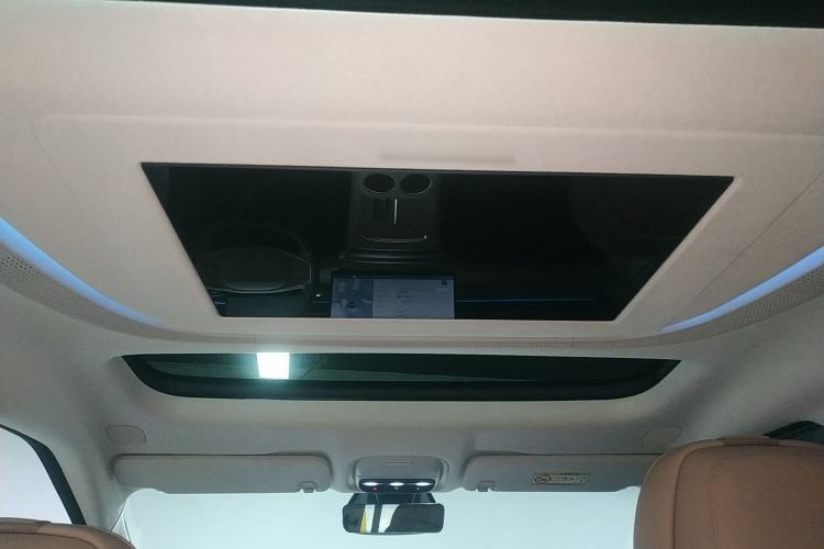 Used XPeng X9 2025 740 Ultra-Long Range Max