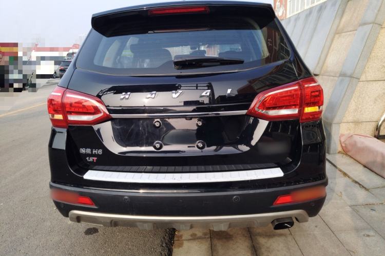 Used Haval H6 2015 Sport Edition 1.5T Automatic Two-Wheel Drive Luxury Model
