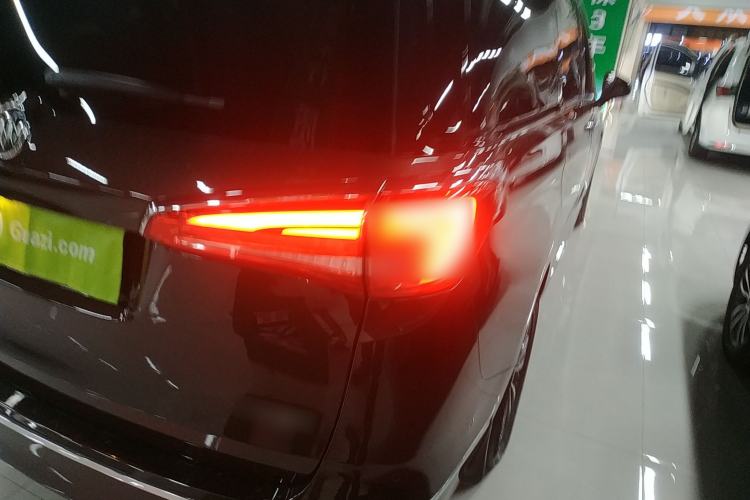 Used Buick GL8 2018 ES 28T Flagship Model China VI Standard
