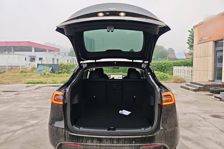 Used Tesla Model Y 2021 Standard Range Rear-Wheel Drive Version