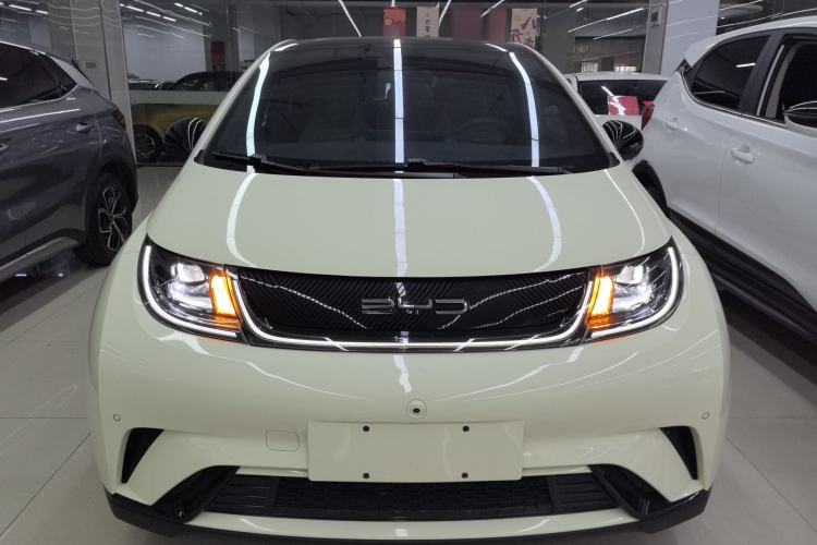 Used BYD Dolphin 2023 420 km Fashion Edition