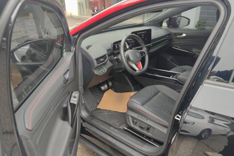 Used Volkswagen ID.4 X 2023 Ultra-Intelligent Long-Range Version
