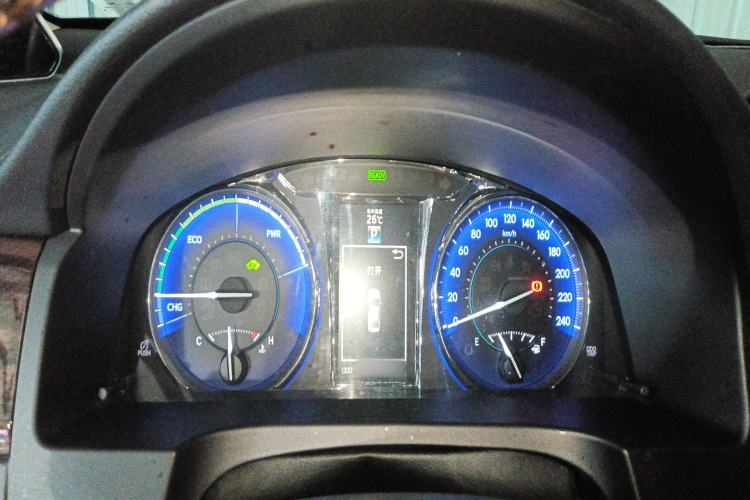 Used Toyota Camry 2015 Dual-Engine 2.5 HG Luxury Navigation Edition
