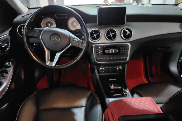 Used Mercedes-Benz GLA 2015 GLA 220 4MATIC Fashion Model