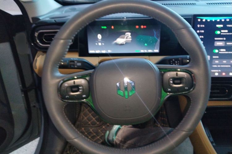 Used Leapmotor C01 2024 Range-Extended 216 Luxury Edition
