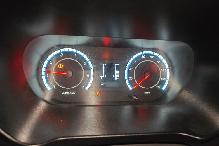 Used Chana Ruixing M60 2023 1.5L GDI Comfort-Class Passenger Vehicle 6/7 Seats
