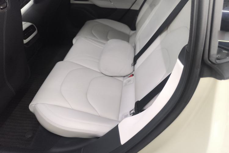 Used  SU7 2024 Rear-Drive Ultra-Long Range Advanced Pro-Level Intelligent Driving Version
