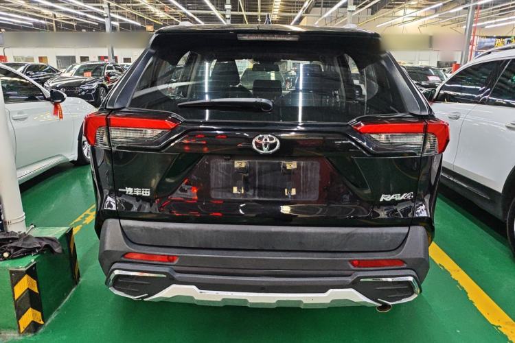 Used Toyota RAV4 2021 2.0L CVT Two-Wheel Drive Urban Edition
