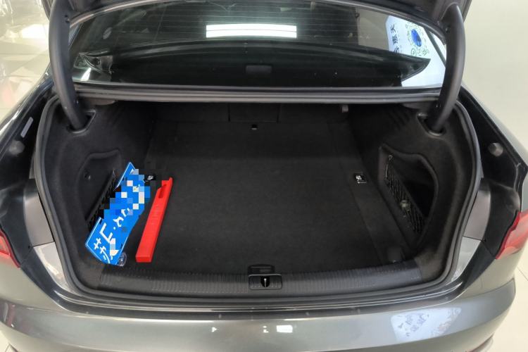 Used Audi A4L 2019 40 TFSI Fashion Edition China VI Emission Standard