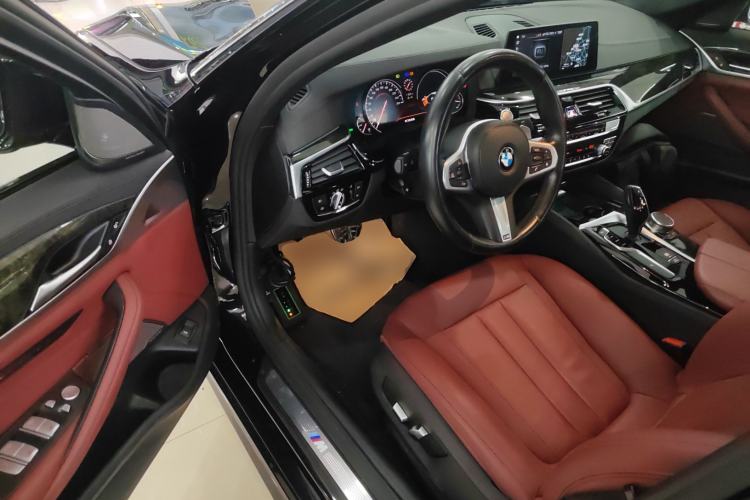 Used BMW 5 Series 2018 530Li Leading Model M Sport Package