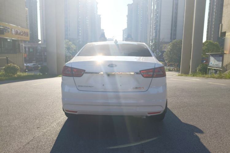 Used Ford Escort 2015 1.5L Automatic Fashion Model