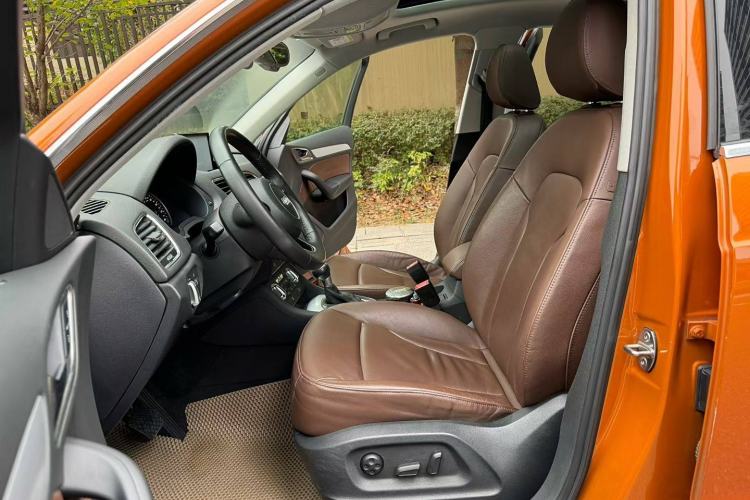 Used Audi Q3 2015 30 TFSI Comfort Model
