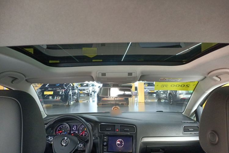 Used Volkswagen Golf 2019 280TSI DSG Comfort Version China VI Standard
