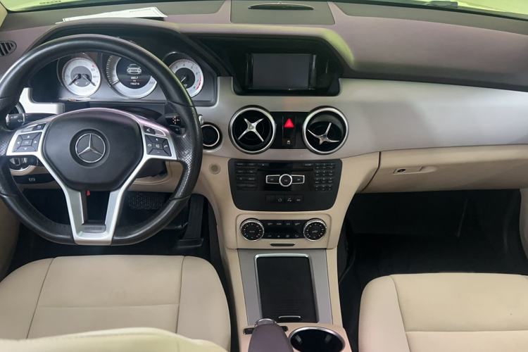 Used Mercedes-Benz GLK-Class 2015 GLK 260 4MATIC Dynamic Edition Ultimate Version