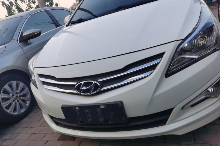 Used Hyundai Verna 2014 1.4L Manual Smart GLS Trim