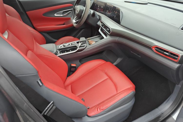 Used Changan UNI-T 2020 1.5T Prestige Version
