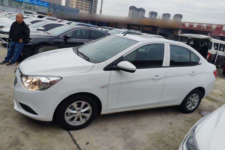 Used Chevrolet Sail 2015 Sail 3 1.5L Manual with Ideal Sunroof Edition
