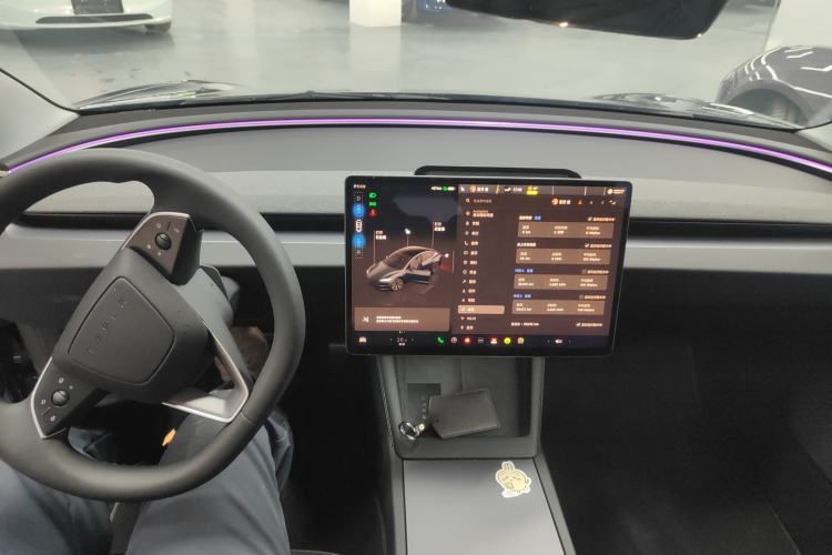 Used Tesla Model 3 2023 Long-Range All-Wheel-Drive Version
