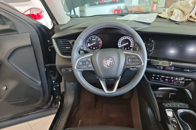 Used Buick Envision 2021 Encore Plus 652T Five-Seat All-Wheel-Drive Luxury Model
