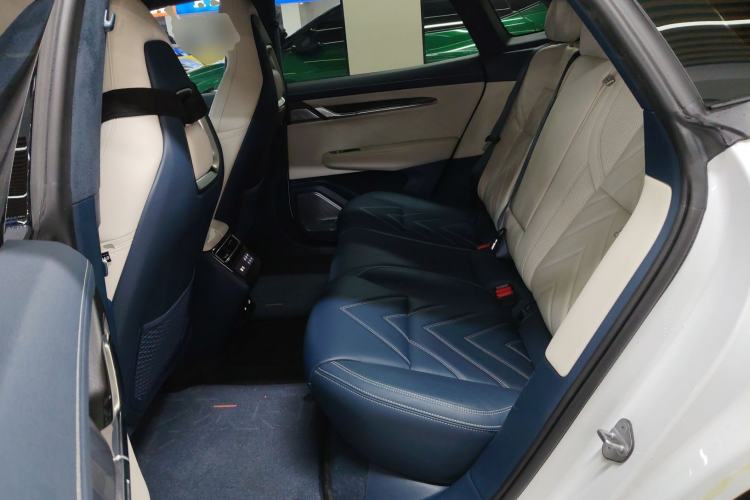 Used Zeekr 001 2023 WE Edition 100 kWh