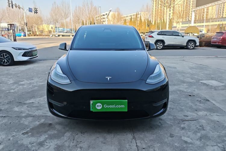 Used Tesla Model Y 2022 Long-Range All-Wheel-Drive Version
