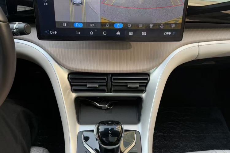 Used BYD Song Pro New Energy 2024 HONOR Edition DM-i 110KM Excellence Model
